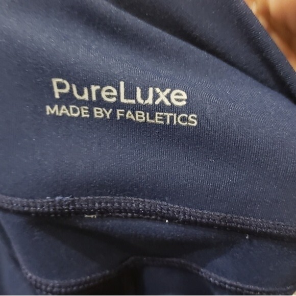 Fabletics PureLuxe High Waisted Capri Leggings Size XS - Picture 4 of 6